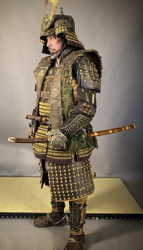 Real Samurai Armor, Japanese Armor Design, Ronin Art Samurai, Samurai Armor Art, Samurai Armor Design, Shogun Armor, Samurai Reference, Samurai Photo, Shogun Samurai