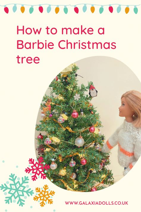 Diy Barbie Christmas Tree, Diy Barbie Christmas Decorations, Dollhouse Christmas Decorations Diy, Diy 1:6 Scale Doll Furniture, Barbie Christmas Tree Ideas, Barbie Christmas Decorations, Barbie Rules, Christmas Tree With Decorations, Barbie Christmas Tree