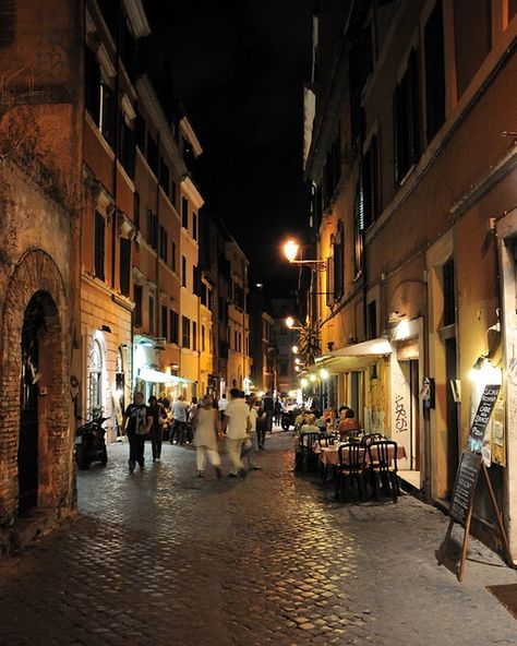 Trastevere, Rome Rome At Night Aesthetic, Rome Vibes, Italy At Night, Rome Trastevere, Rome At Night, Rome Streets, Trastevere Rome, Italy Vibes, Living In Italy