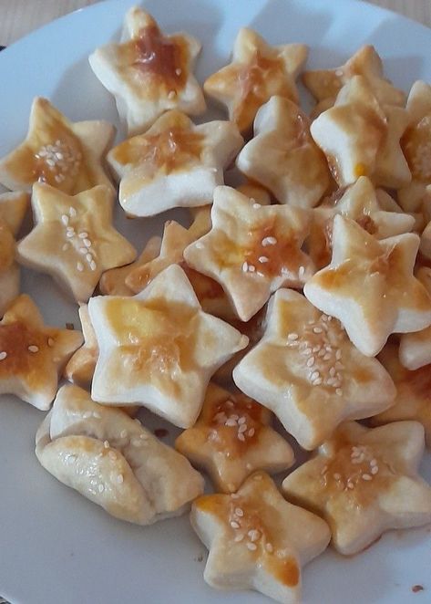 Star Shaped Food, Shaped Food, Food Shapes, Star Food, Veg Recipes, Cafe Food, Interesting Food Recipes, Pretty Food, I Love Food