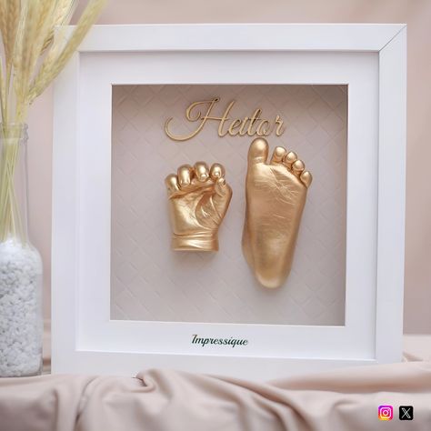 Footprint Art Kids, Baby Hand And Foot Prints, Baby Cast, Baby Mold, Hand Casting, Baby Art Projects, Baby Play Activities, Baby Handprint, Casting Kit