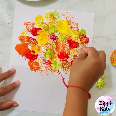 Foil printed fall tree art 🍂🍁🍂… It’s a super fun color mixing art for fall!! Super easy to set up and easy for little ones🍁🍂🎨 | Foil printed fall tree art 🍂🍁🍂… It’s a super fun color mixing art for fall!! Super easy to set up and easy for little ones🍁🍂🎨 | By Zippi Kids Corner Fall Tree Art, Tin Foil Art, Fall Preschool Activities, Fall Arts And Crafts, Fall Art Projects, Autumn Activities For Kids, Fall Tree, Hand Crafts For Kids, Animal Crafts For Kids