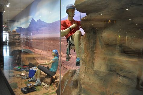 Camping Window Display, Camp Vbs, Mim Design, Best Windows, Retail Design Blog, Outdoor Store, Window Displays, Shop Interiors, Window Design