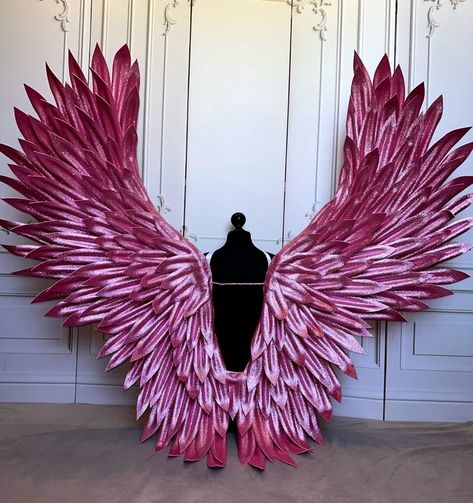 Pink Wings, Angel Wings, Victoria's Secret Wings, Photoshoot, Cosplay, Party. 150x150cm 60x60inch - Etsy How To Make Victoria Secret Wings, Pink Wings Angel, Angel Outfit Ideas, Wings Photoshoot, Wings Victoria Secret, Curly Hair Sew In, Victoria Secret Wings, Victoria Secret Angel Wings, Cosplay Wings