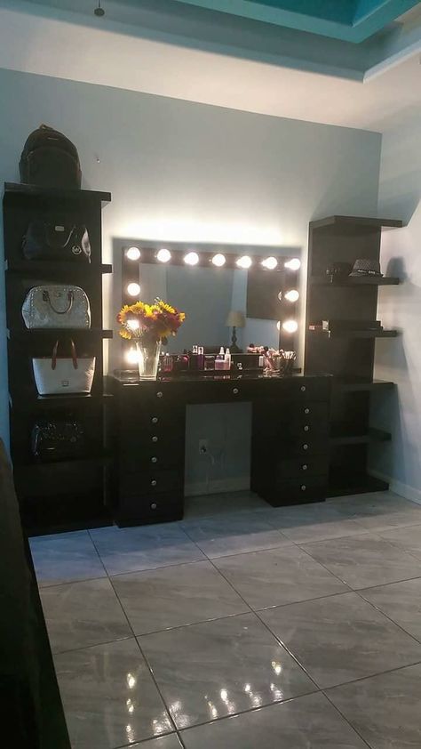 Back Room Aesthetic, Black Wall Inspo Bedroom, Black Vanity Set Up Ideas, Baddie Room Inspo Black, Black Beauty Room Decor, Cute Black Room Ideas, Black Themed Bedroom Room Ideas, Black Room Ideas For Girls Bedrooms, Black Vanity Bedroom Aesthetic