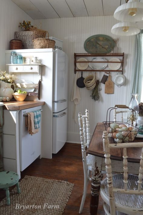 Bryarton Farm, Small Farmhouse Kitchen, Homestead Kitchen, Farm Vintage, Bathroom Vintage, Casa Country, Kitchen Transformation, Rooms Ideas, Vintage Farmhouse Kitchen