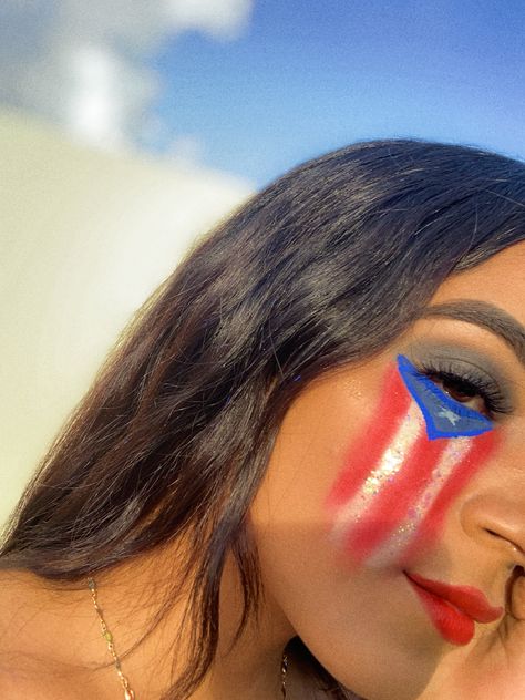 #puertoricogram #makeupinspiration #puertoricans Puerto Rican Makeup Ideas, Hispanic Heritage Face Painting, Puerto Rican Makeup Looks, Taino Makeup, Hispanic Heritage Month Makeup, Puerto Rican Makeup, Puerto Rico Makeup, Flag Face Paint, Hispanic Makeup