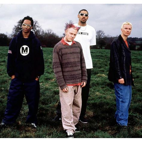 Warriors ❤🐜 #keithflint #liamhowlett #maximreality #leeroythornhill #theprodigy #essex #beautiful #warriors #icons #pioneers #legends Prodigy Band, Neon Garden, Press Shots, Rock Band Photos, Animation Styles, Keith Flint, Fashion Presentation, The Chemical Brothers, The Prodigy