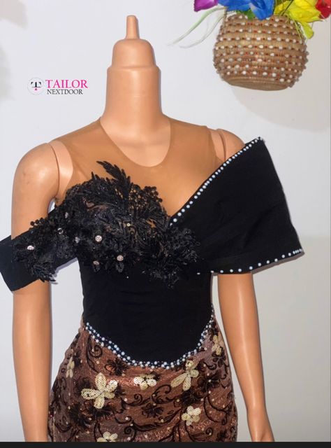 Black Asoebi Styles, Black Asoebi, Asoebi Styles Lace Classy, Burnt Orange Lace Dress, Asoebi Styles Lace, Lace Dress Styles, Burnt Orange Dress, Ankara Dresses, African Clothes