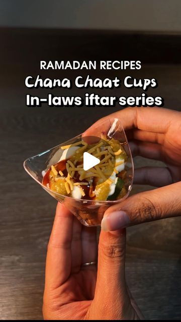 Khawla 🍉 | Halal Food, Recipes & Places to Visit on Instagram: "Welcome to Episode 10 of  the Ramadan series where we prep hosting my in-laws for Iftar on the first day of Ramadan!

And today we are making these spicy and delicious Chana Chaat Cups!

👩‍🍳Ingredients:

Potato 
Tumeric 
Salt
Red chilli flakes 
Cumin powder
Black pepper 
Chana chaat masala 
Imli sauce 
Green chilli sauce 
Coriander
Green chillies
Cucumber 
Tomatoes
Onions 
Yogurt 
Nimco

Make sure you try out this recipe, these were such a hit on the Iftar party!

Make sure you’re following me because I’m gonna share my much awaited Iftar notion template next ❤️

.
.
.
.

#ramadan2024 #ramadankareem #ramadanrecipes #ramadanfood #ramadanrecipe #ramadanfoodideas #desirecipes #pakistanirecipeideas #pakistanifood #pakistanifood Chaat Cups, Chaat Party, First Day Of Ramadan, Ramadan Series, Chana Chaat Recipe, Green Chilli Sauce, Iftar Party, Halal Food, Chaat Recipe