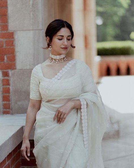 Indian White Wedding, Wedding Saree Look, White Wedding Saree, Ruhani Sharma, Onam Outfits, Saree Wearing Styles, Digital Marketing Courses, Simple Saree Designs, Latest Bridal Dresses