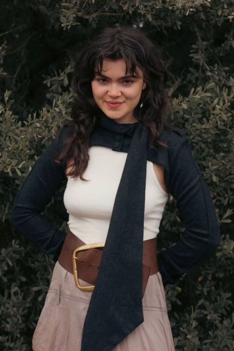 abigail morris of the last dinner party backstage at outside lands festival in san francisco, CA. photographed by therockinryan on ig.   august 9th, 2024 Abigail Morris Hair, Abigail Morris Outfits, The Last Dinner Party Abigail Morris, The Last Dinner Party Outfits, Outside Lands Festival, Abigail Morris, Last Dinner, Dinner Party Outfits, Outside Lands