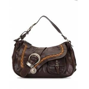 Dark brown leather pre-owned Gaucho Double Saddle shoulder bag from Christian Dior Pre-Owned featuring silver-tone hardware, decorative buckle detail, coin pendant, lace-up detailing, top zip… Daha fazlası Vintage Designer Bags, Dior Saddle, Handbags Luxury, Dior Handbags, Previous Life, Saddle Bag, Leather Silver, Designer Bag, Vintage Designer