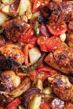 Every culture has it's favourite chicken recipes, and this Spanish-inspired Dominican Pollo Guisado, is festive, fabulous and abso... Romanian Recipes, Chicken Tray Bake, Spanish Chicken, Korean Dessert, Food Carts, Scottish Recipes, Recipes Family, Tray Bake, Chicken Bake