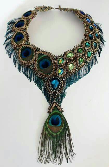 Peacock Accessories, Feather Collar, Peacock Jewelry, Bijoux Art Nouveau, Peacock Colors, Motifs Perler, Bead Embroidery Jewelry, Embroidery Jewelry, Peacock Feathers