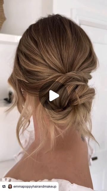 Diy Updo, Updo Hairstyles Tutorials, Classic Wedding Hair, Wedding Hairstyles Medium Length, Bridal Hair Updo, Updos For Medium Length Hair, Bridesmaid Hair Down, Homecoming Hair Down, Bridesmaid Hair Short