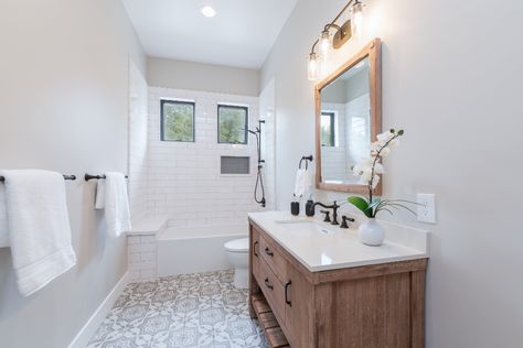 Modern Craftsman Farmhouse - Farmhouse - Bathroom - San Luis Obispo - by Allen Construction | Houzz Beach Style Bathroom, Master Bath Shower, Craftsman Farmhouse, Double Shower, Master Shower, Modern Craftsman, Patterned Floor Tiles, Master Bath Remodel, Tub Shower Combo