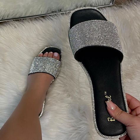 Stilletos Heels, Rhinestone Slides, Sparkle Sandals, Pretty Sandals, Art Shoes, Boots Dress, Dress Jumpsuit, Shoes Outfit Fashion, Heels Outfits