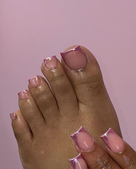 Plain Nails Acrylic, Nails Acrylic Toes, Acrylic Nails And Toes, Plain Acrylic Nails, Black Acrylic Nail Designs, Nails And Toes, Stilleto Nails Designs, Feet Nail Design, Pink Chrome Nails