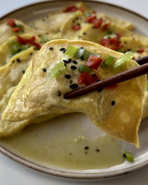 Egg Cocotte, Egg Dumplings, Dumpling Sauce, Vegetarian Substitutes, Vegetable Dumplings, Chinese Egg, Ginger Pork, Black Sesame Seeds, Rice Wine Vinegar