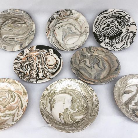 Emmeli Rolleberg on Instagram: “Lots of marbled plates!  Exhibition at konstfack starts tomorrow!  #tableware #marbled #kitchen #ceramic #ceramics #keramik #agateware…” Marbled Ceramic Plates, Marbled Ceramics, Marble Pottery, Marbled Pottery, Marble Clay, Vase Ideas, Kitchen Ceramic, Animation Ideas, Marble Ceramic