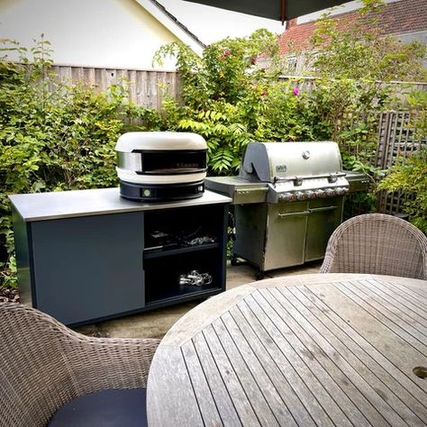 BIG4SPACE 150 pizza table for Gozney Dome. Bridgwater. – KamadoSpace Gozney Pizza Oven Outdoor Kitchen, Kamado Kitchen, Gozney Pizza Oven, Gozney Dome, Kamado Table, Pizza Table, Pizza Oven Outdoor Kitchen, Pizza Cooking, Cooking Station