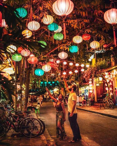 Hoi An Old Town, Vietnam Voyage, Visit Vietnam, Halong Bay, Destination Voyage, Hoi An, Beautiful Places In The World, Jolie Photo, Vietnam Travel