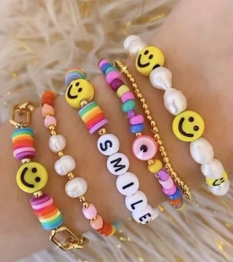 Trendy Jewelry Ideas, Preppy Bracelets, Preppy Jewelry, Kandi Bracelets, Trendy Bracelets, Clay Bracelet, Diy Bracelet Designs, Diy Bracelets Patterns, Beads Bracelet Design