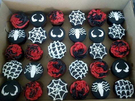 Venom Spiderman cupcakes- By Sweet Peach cakery Venom Cupcakes Cake Ideas, Venom Themed Birthday Party, Spiderman Venom Birthday Party, Venom Cupcakes, Venom Birthday Party Ideas, Venom Party, Venom Birthday, Spiderman And Venom, Spiderman Cupcakes