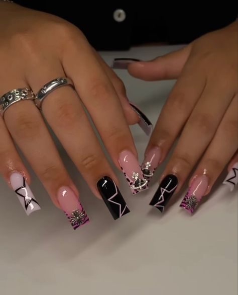 There's a new beauty trend taking over Instagram and it's absolutely stunning. Say hello to "quartz nails". Medium Length Nails Simple, Black And Pink Chrome Nails, Tapper Square Acrylic Nails, Medium Nail Ideas, Angel Number Nails, Vacation Nails Black Women, Short Nails With Charms, Pink Tip Nails, Lipstick Nails