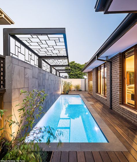 Are these Australia's most envy-inducing homes? Houzz unveils the award-winning interiors of 2019 Narrow Pool Ideas, Lap Pool Designs, Ideas De Piscina, Swimming Pool Landscaping, Small Swimming Pools, Small Pool Design, House Backyard, Luxury Pools, Backyard Pool Landscaping