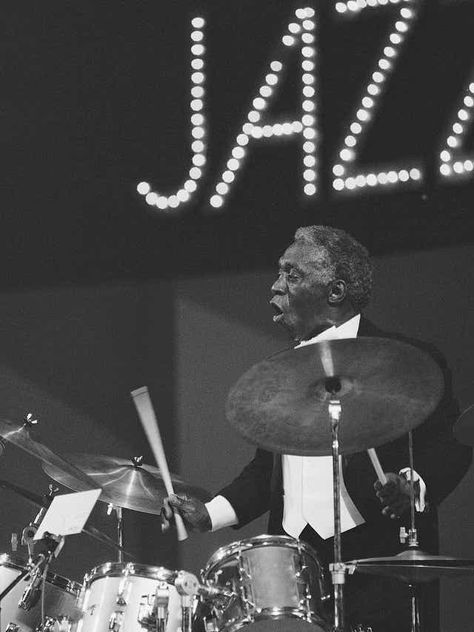 25 best jazz songs from the early days to today Newport Jazz Festival, Lou Williams, Newsletter Ideas, Art Blakey, Jazz Songs, John Coltrane, Thelonious Monk, Free Jazz, Urban Music