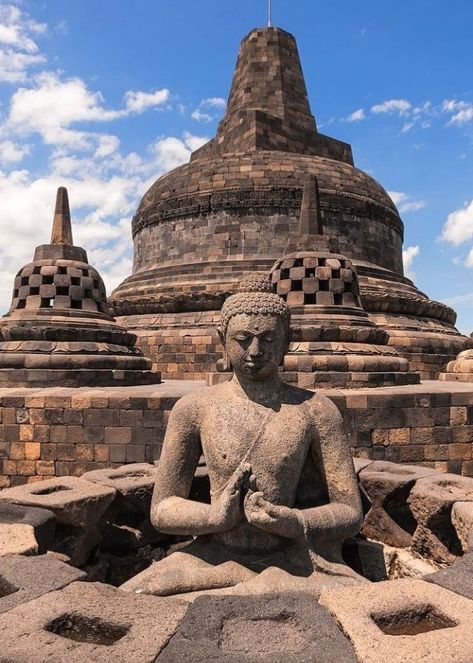 Borobudur, Java, Indonesia Borobudur Temple, Java, Bali, Temple, Indonesia, History, Quick Saves