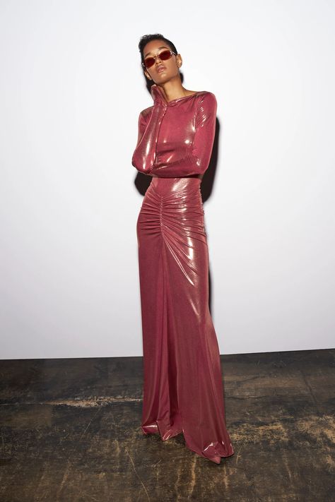 LaPointe Pre-Fall 2025 Fashion Show | Vogue Sally Lapointe, 2025 Fashion Trends, Fashion Runway Show, Color Trends Fashion, 2025 Fashion, Wear Red, Runway Trends, Fashion Hub, Color Fashion