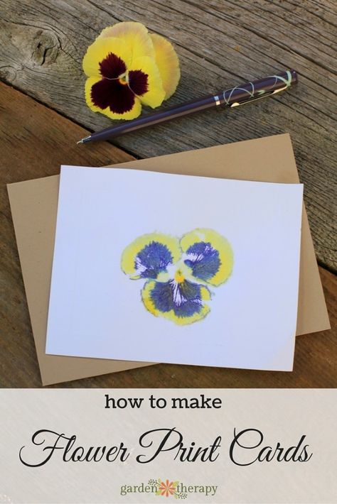 How to Make Hammered Flower Print Cards Hammered Flowers, Diy Fleur, Garden Therapy, Print Cards, Trendy Flowers, Flowers Print, Garden Art Diy, Nature Crafts, Garden Crafts