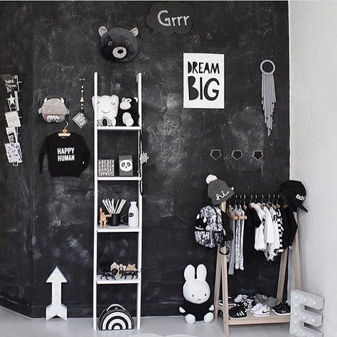 See this Instagram photo by @minilearners • 222 likes Monochrome Kids Room, Kids Bedroom Accessories, Monochrome Kids, Monochrome Nursery, Kids Room Paint, Boys Bedroom Decor, Kids Interior, Kids Corner, Childrens Room Decor