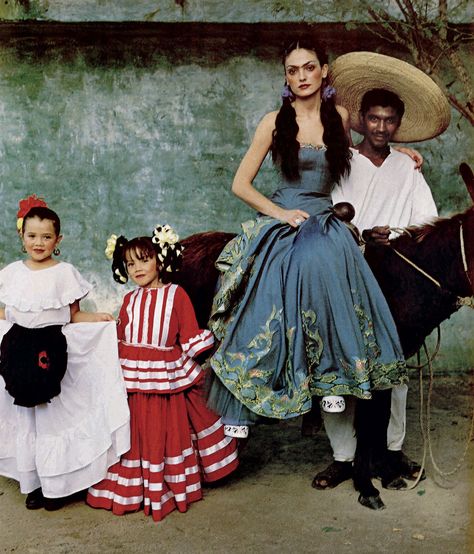 Latina Culture, Mexican American Culture, High Fashion Photoshoot, Mexican Culture Art, Hispanic Culture, Mexican Fashion, Mexican Heritage, Mexico Culture, Fashion Themes