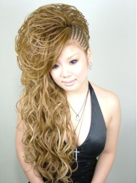 Gyaru High Ponytail, Gyaru Hair, 90s Hair, Bouffant Hair, Extreme Hair, Gyaru Fashion, 90s Hairstyles, High Ponytail, Hair Summer