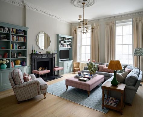 Coloured Shelves, Rectory House, Ottoman Ideas, Georgian Townhouse, London Interior, Arts And Crafts House, Coverlet Bedding, Family Living, Guest Bedrooms