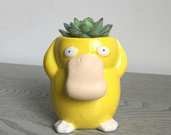 Pokemon Planter, 3d Pokemon, Ceramic Succulent Pots, Ceramic Succulent, Pot Ceramic, Animal Planters, Pokemon Gifts, Cerámica Ideas, Ceramic Flower Pots