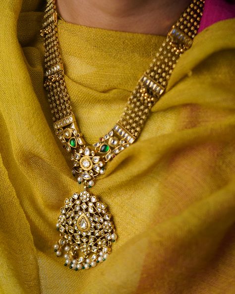 Antique Gold Jewelry Indian, Indian Jewelry Earrings, Antique Jewellery Designs, Gold Necklace Indian Bridal Jewelry, Polki Necklace, Antique Bridal Jewelry, Antique Jewelry Indian, Gold Pendant Jewelry, Indian Jewellery Design Earrings