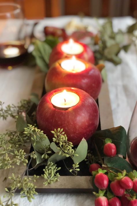 Easy Thanksgiving Decorations, Apple Centerpieces, Deco Fruit, Diy Apple, Deco Champetre, Apple Candles, Fall Thanksgiving Decor, Autumn Decorating, Fall Apples