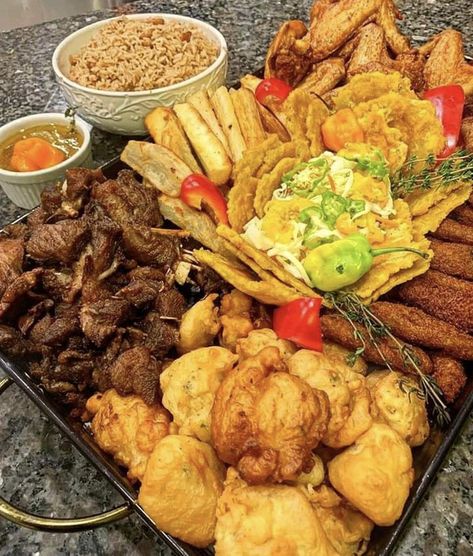 Haitian Food Catering, Carribean Food Catering, Haitian Party Decorations, Haitian Party Food, Seasoned Food, Haitian Wedding, Different Types Of Food, Haitian Culture, Catering Food Displays