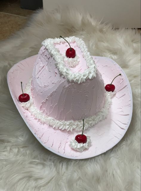 Eclectic Cake, Cake Cowboy Hat, Frat Wedding, Cowboy Hat Cake, Lana Concert, Cake Hat, Hat Cake, Cake Boxes, Cake Inspo