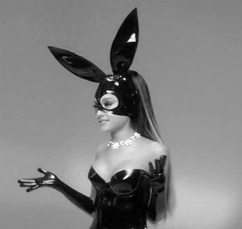 Core Memories, Ariana Grande Dangerous Woman, My Core, Ariana Grande Gif, Tiny Elephant, Ariana Grande Photos, To My Friend, I 8, Side To Side