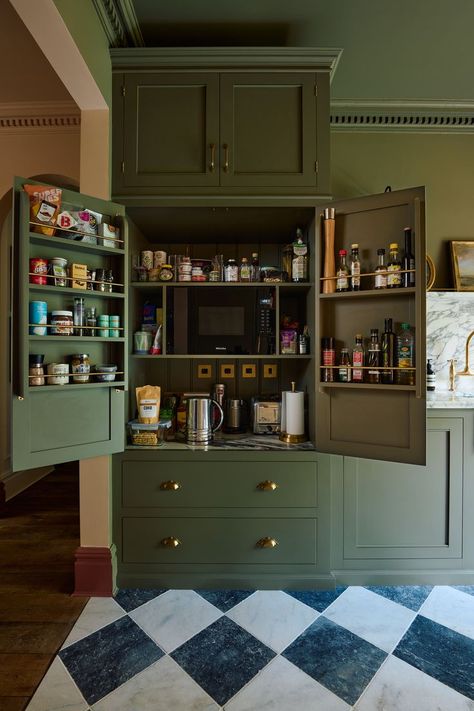 Giving you a peek inside the cupboards today, is there anything more satisfying than an organised pantry? #deVOLKitchens #PantryOrganisation #PantryGoals Classic English Kitchen, Plain English Kitchen, Riverside Apartment, Kitchen Larder, Devol Kitchens, Pantry Cupboard, Victorian Kitchen, Kitchen Clutter, English Kitchens