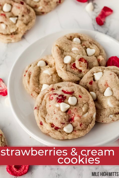 Four cookies on a plate Strawberry Cookie Recipe, Strawberry Chocolate Chip Cookies, White Chocolate Strawberries, Thumbprint Cookies Recipe, Cream Cookies, Chocolate Oats, White Chocolate Cookies, White Chocolate Chip Cookies, Favorite Cookie Recipe