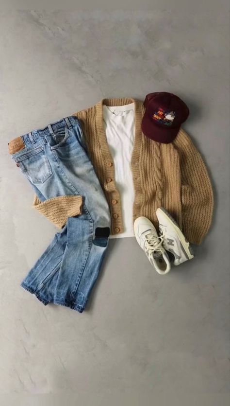 Vests Outfits Men, Vintage Shirt For Fall Streetwear, Crewneck Sweatshirt Outfit Men, Vintage Fall Sweater For Streetwear, Vintage Fall Sweatshirt For Streetwear, Vintage Fall Streetwear Sweatshirt, Thrifted Carhartt, Fits Summer, Workwear Vintage