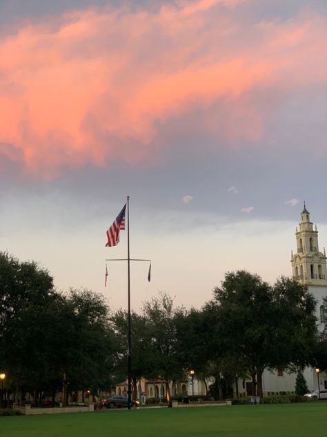 Rollins College #collegelife 2023 Manifestation, Rollins College, Florida Woman, English Major, Spring Breakers, College Aesthetic, College Study, College Life, Getting Out