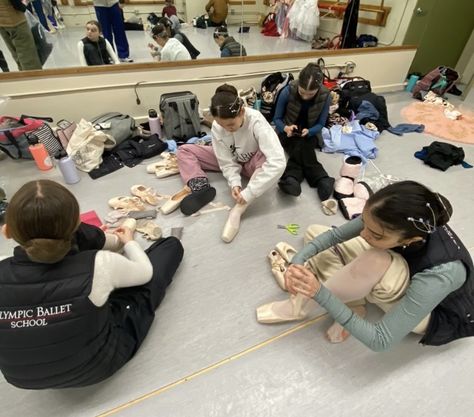 Ballet Rehearsal Aesthetic, Nutcracker Ballet Aesthetic, Dancer Core, Nutcracker Aesthetic, Ballet Rehearsal, Nutcracker Season, Ballet Couple, Ballet Nutcracker, Ballet Recital